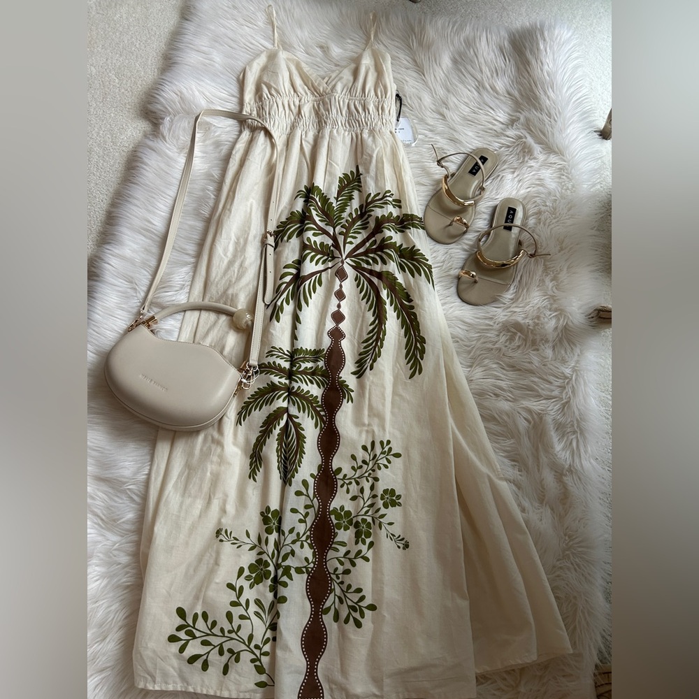 Elegant Cream Maxi Dress with Palm Tree Design - Picture 6 of 16